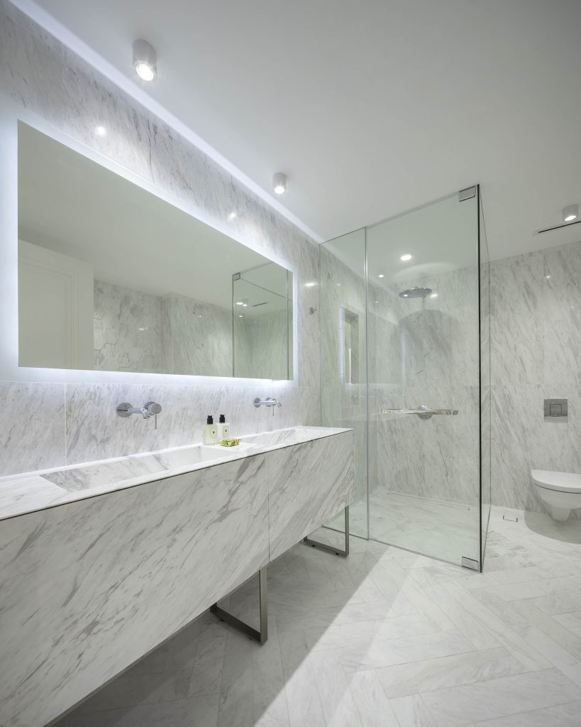 apartamento modelo baño